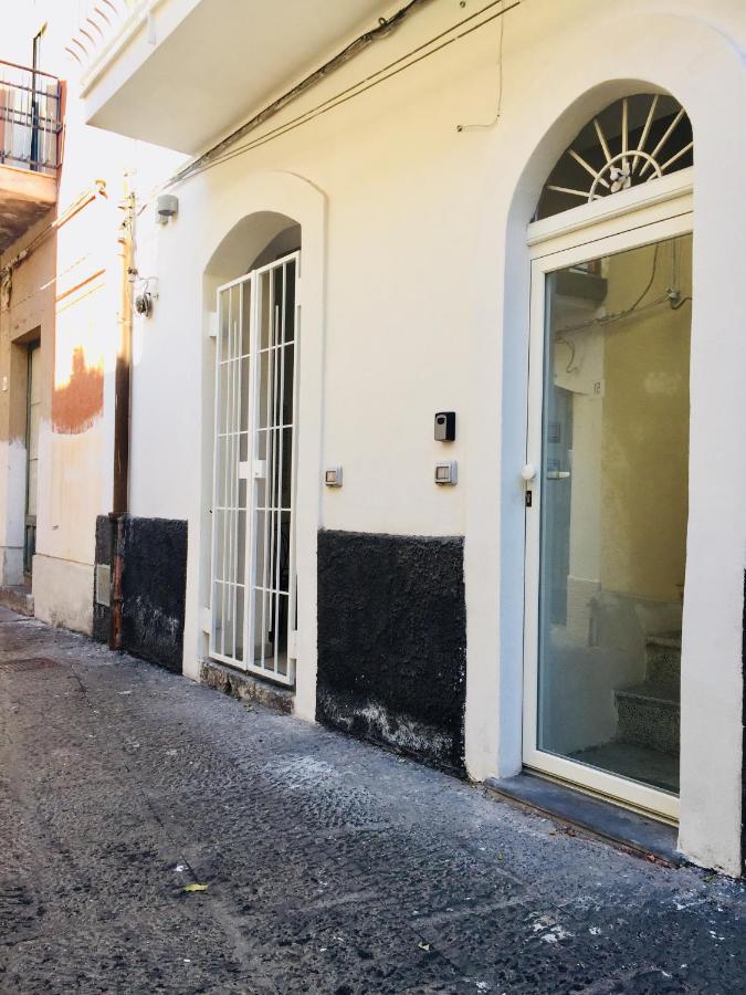 Casa Abbatuzzu Lägenhet Acireale Exteriör bild