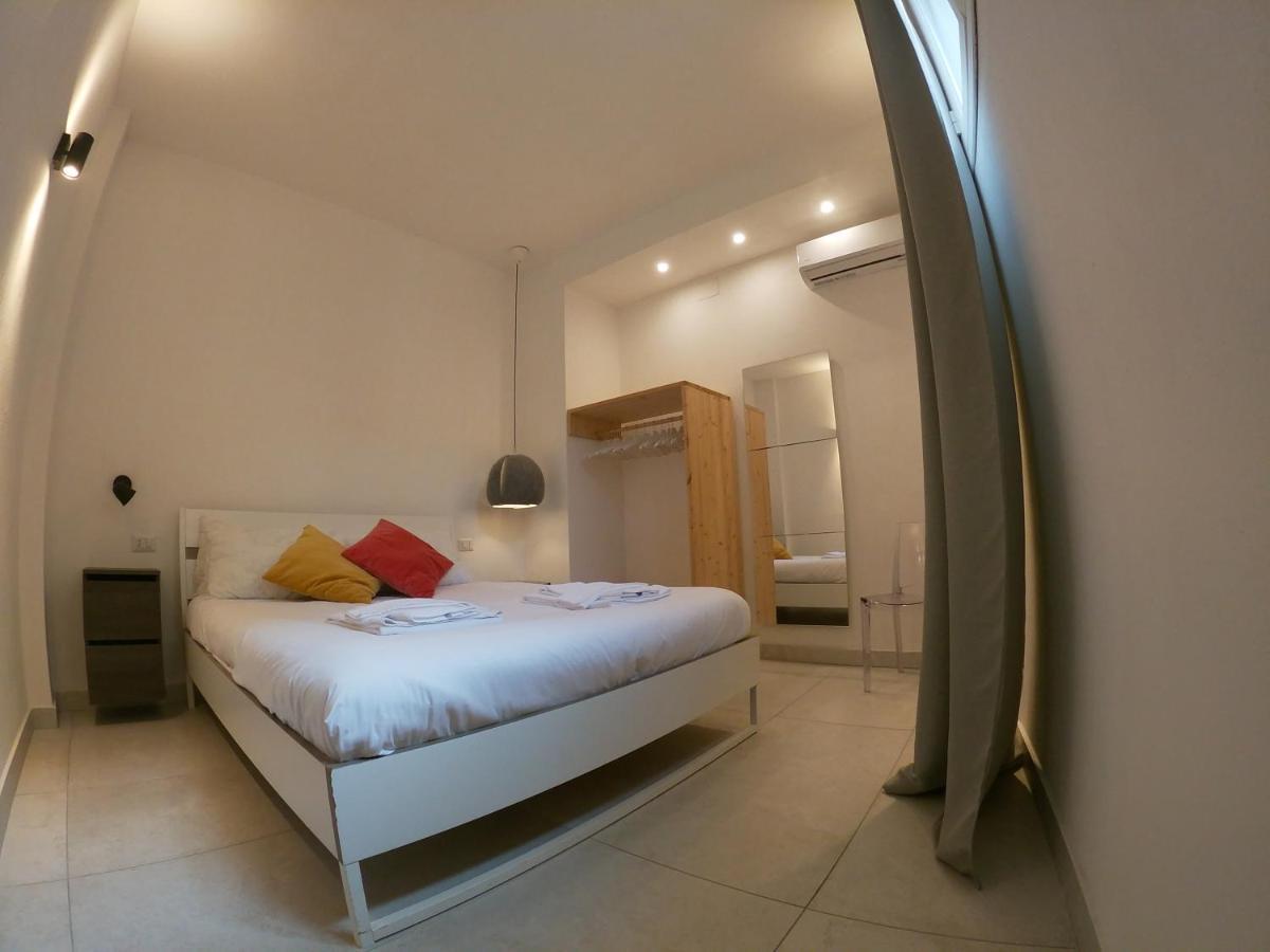 Casa Abbatuzzu Lägenhet Acireale Exteriör bild